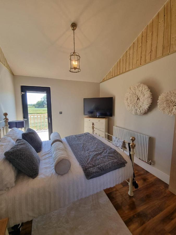 Immaculate 4-bed Private Luxury Near Holiday home York