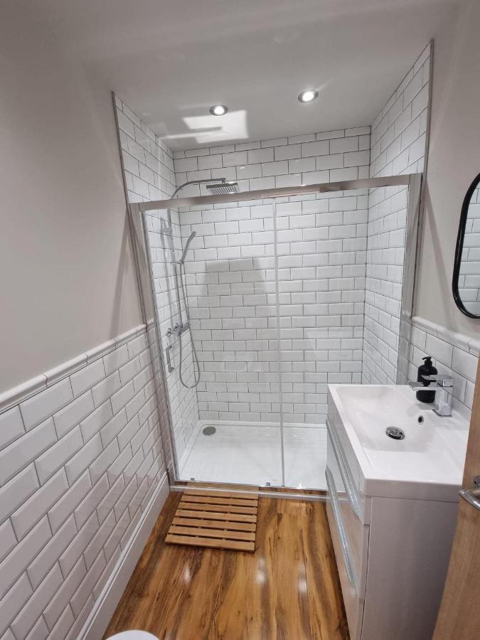 Holiday home Immaculate 4-bed Private Luxury Near *