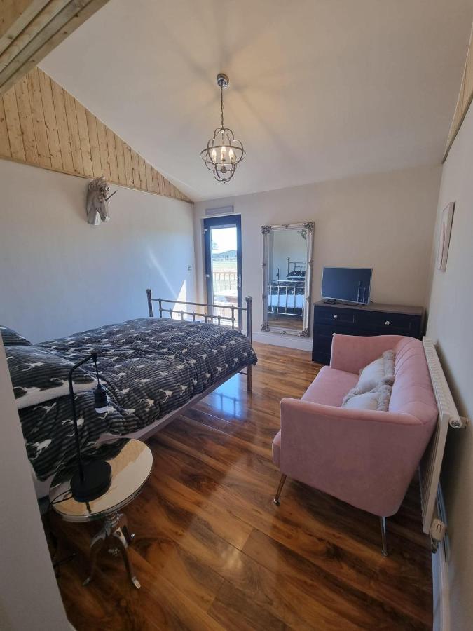Immaculate 4-bed Private Luxury Near *